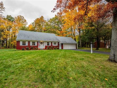 599 Oakridge Dr, Rochester, NY, 14617