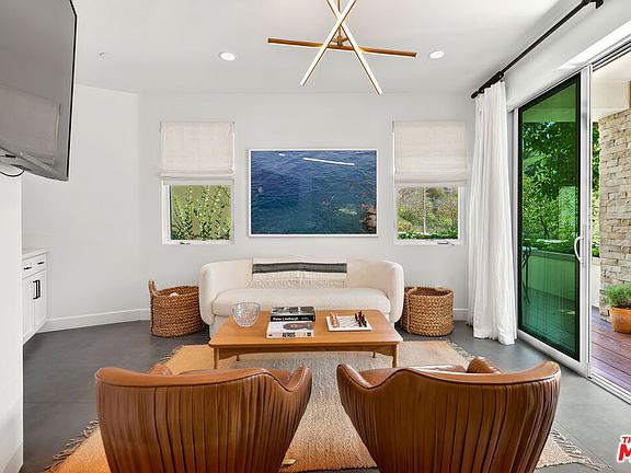 2nd image of 12824 S Seaglass Cir