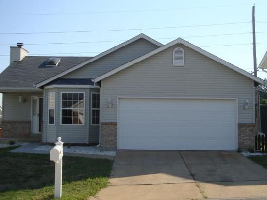 1654 Chapman Ct, Saint Charles, MO 63303