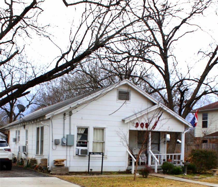 1st image of 908 Kaufman St