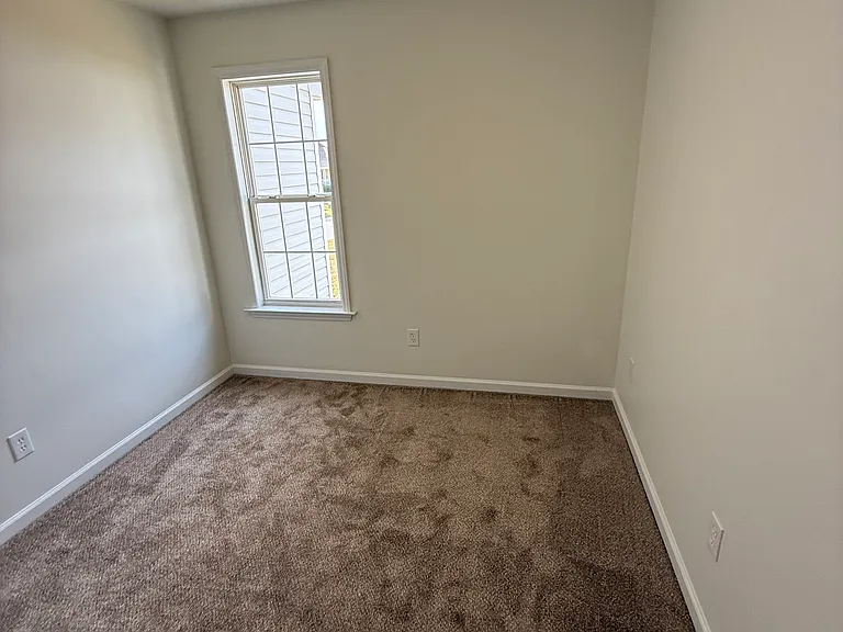 103 Wimbledon Ct — Photo 51