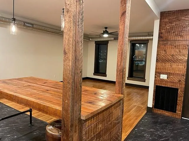 403 Wisconsin St — Photo 1