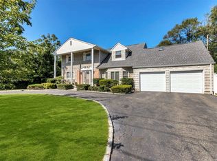 107 Rockaway St, Islip Terrace, NY 11752