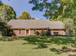 103 Brookwood Dr, Vicksburg, MS 39183