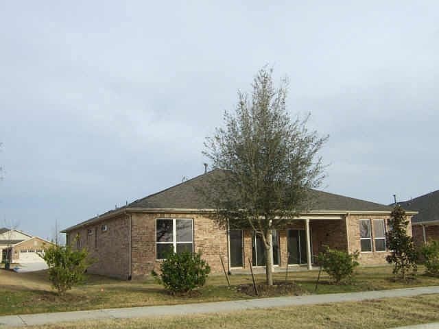 2nd image of 846 Carrington Greens Dr