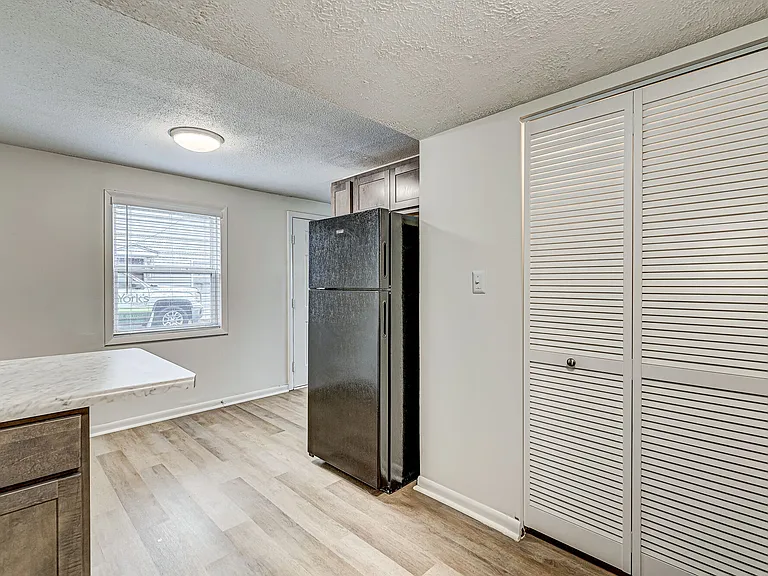 The Row Apartments — Photo 26