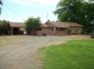 2082 Center Ave, Dos Palos, CA 93620
