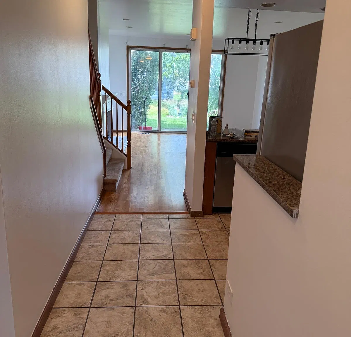 2 bed, 1.5 bath, 1205 sqft, $2,300 — Photo 3