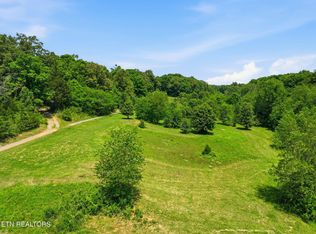 Lee Shirley Rd, Maryville, TN 37801
