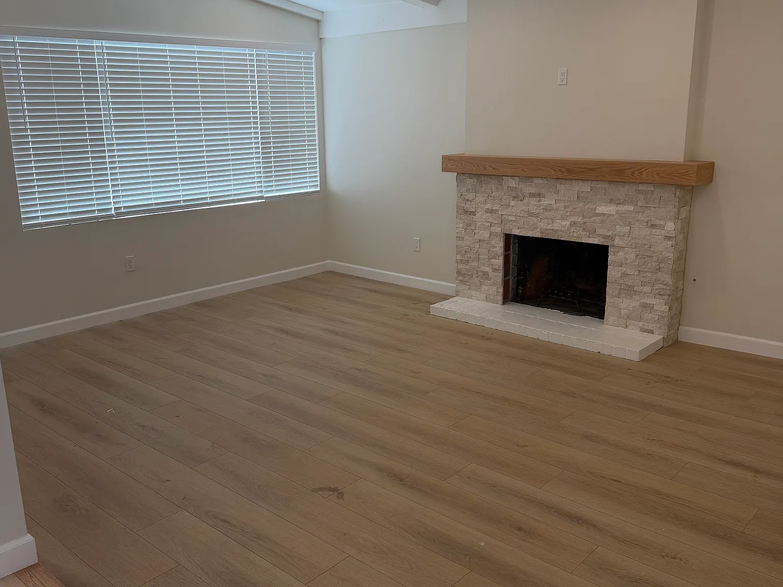 3 bed, $4,495 — Photo 4