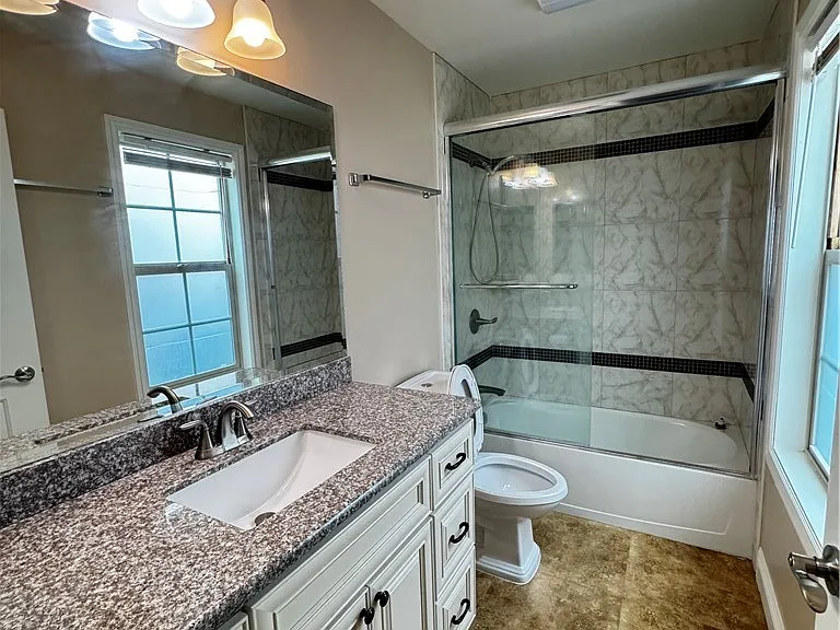 330 S Alhambra Ave — Photo 15