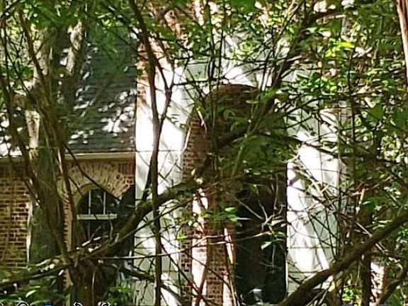 2nd image of 291 Oakwood Trl