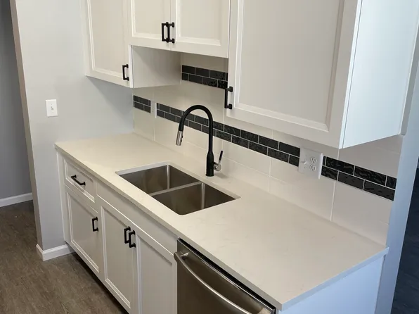 3319 Pleasant Ave APT 301, Minneapolis, MN 55408