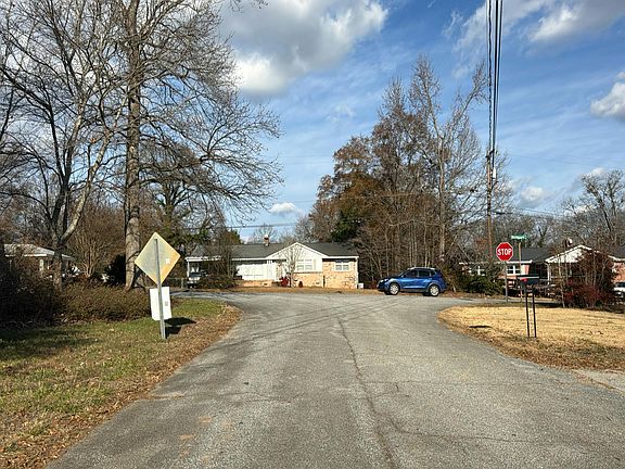 5th image of 8 Richbourg Ct