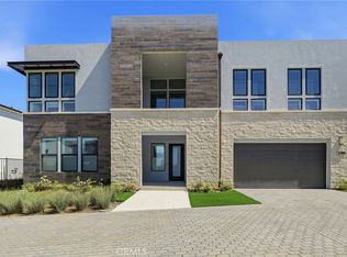 22801 Seaqua Cir, Chatsworth, CA 91311