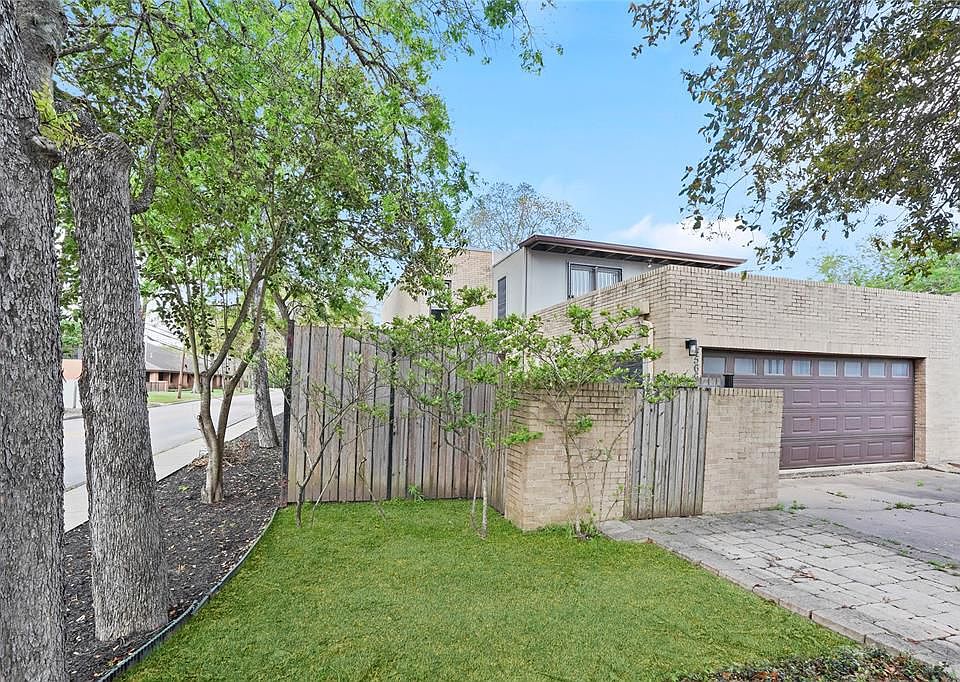 1st image of 4566 Bellaire Blvd
