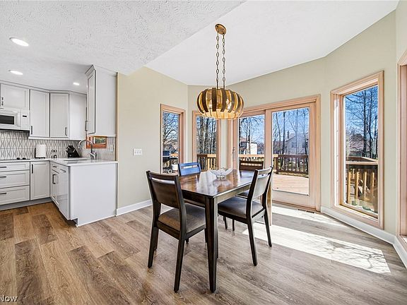 3rd image of 471 Medway Rd