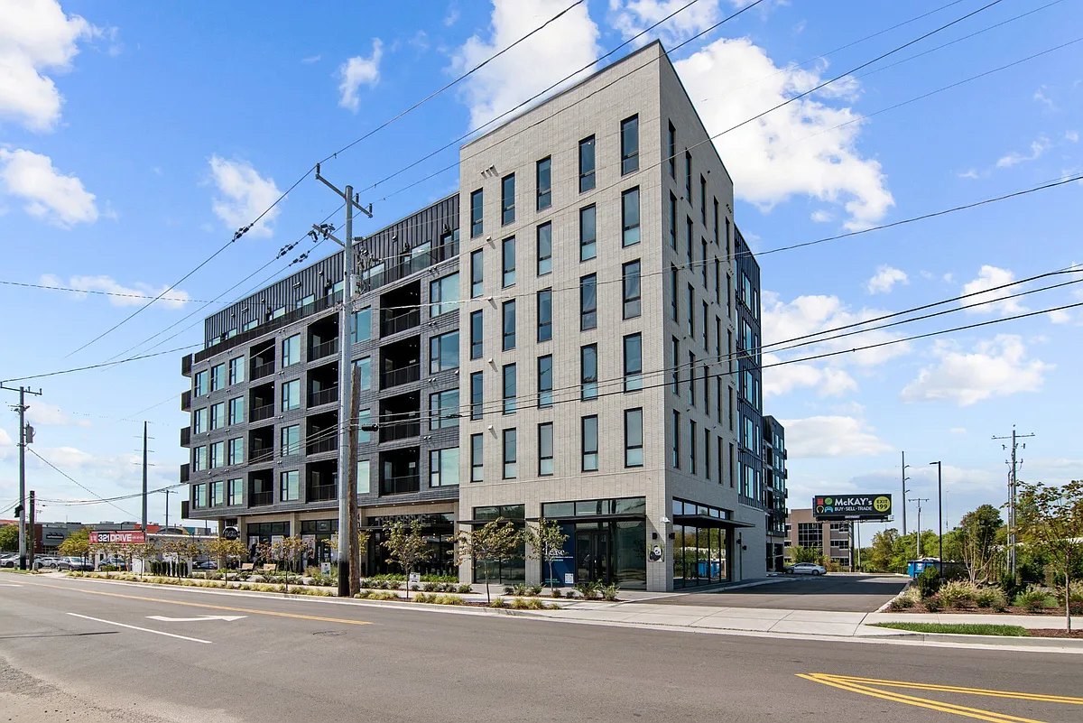 Building Photo - The Reeve