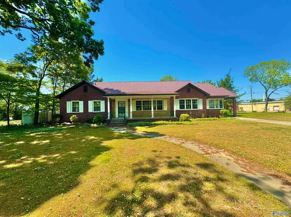 208 Glover St, Albertville, AL 35950