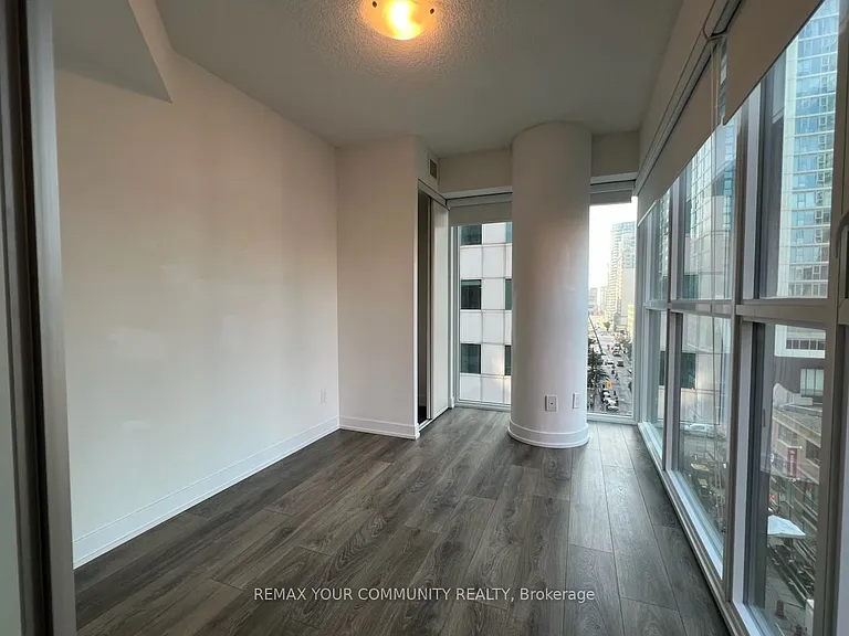 87 Peter St #603 — Photo 7