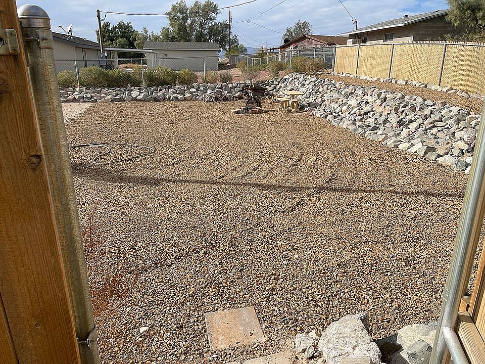 2nd image of 4955 Mission Dr