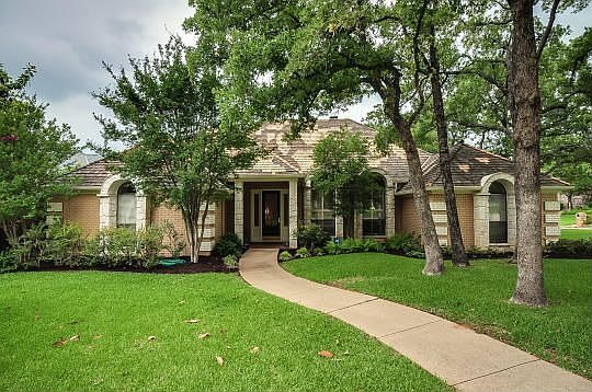 5th image of 5901 Tiffany Ct