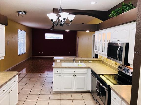 4th image of 1326 Avonwood Ct