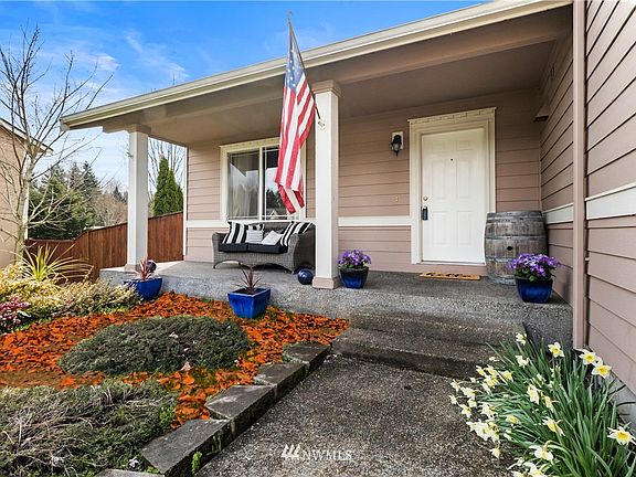2nd image of 8620 195th Street Ct E