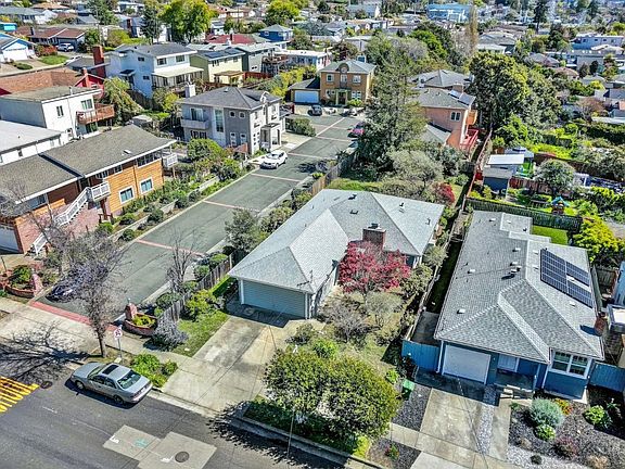 3rd image of 7024 Donal Avenue