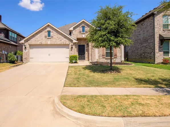 1305 Starlight Ave, Aubrey, TX 76227