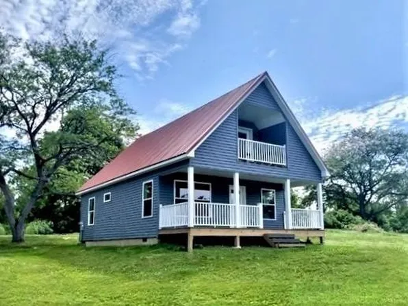 142 Main St, Hamlin, NY 14464