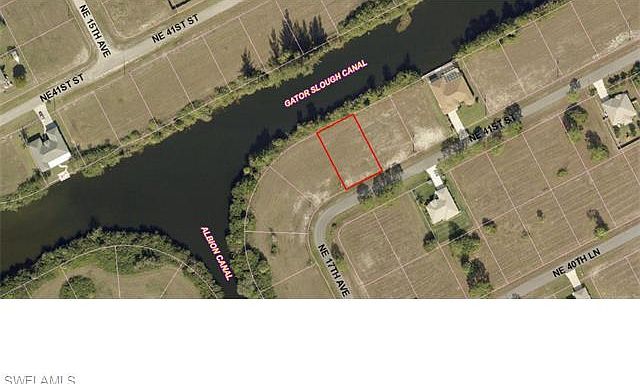 2nd image of 1705 NE 41st St