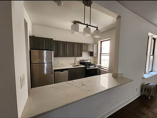 Rented by Grand Group Realty | media 1