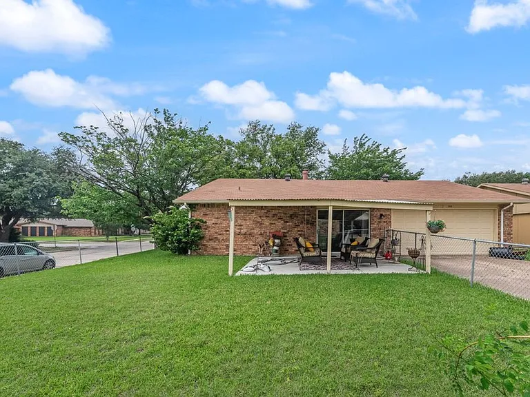 5801 Redwood Ln — Photo 18