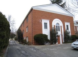 4 S Park Pl APT 5, Cromwell, CT 06416