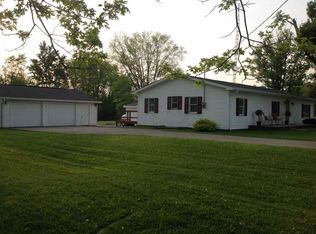 519 Parks Addition Rd, Mitchell, IN 47446