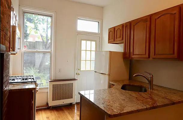 Rented by MySpaceNYC | media 16