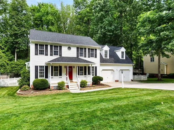 12030 Amber Meadows Ln, Midlothian, VA 23114