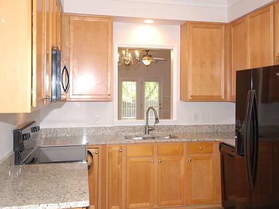 2nd image of 133 Old Grove Ln