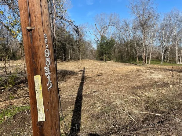 202 Leago St, Houston, TX 77022