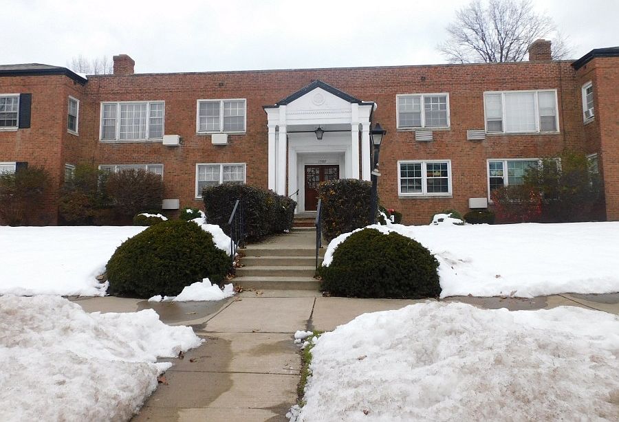 1st image of 17007 Van Aken Blvd