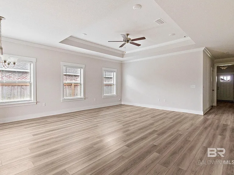 1710 Grouse St — Photo 20
