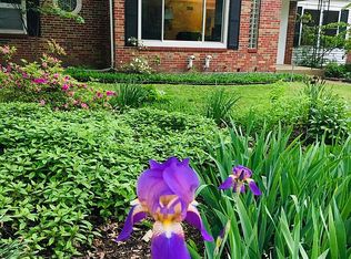 322 Camellia Dr, Saint Louis, MO
