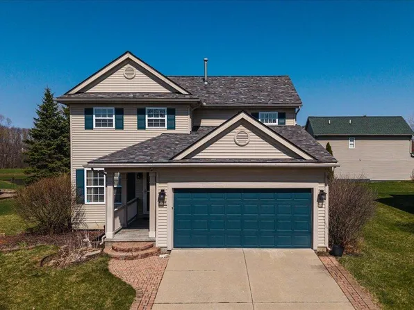 8302 N Warwick Ct, Ypsilanti, MI 48198