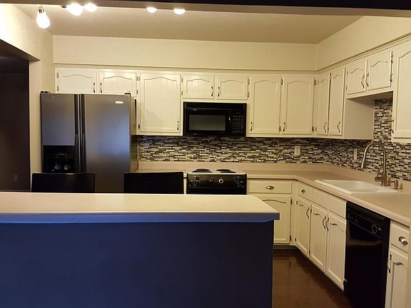 4th image of 1405 Satinwood Dr