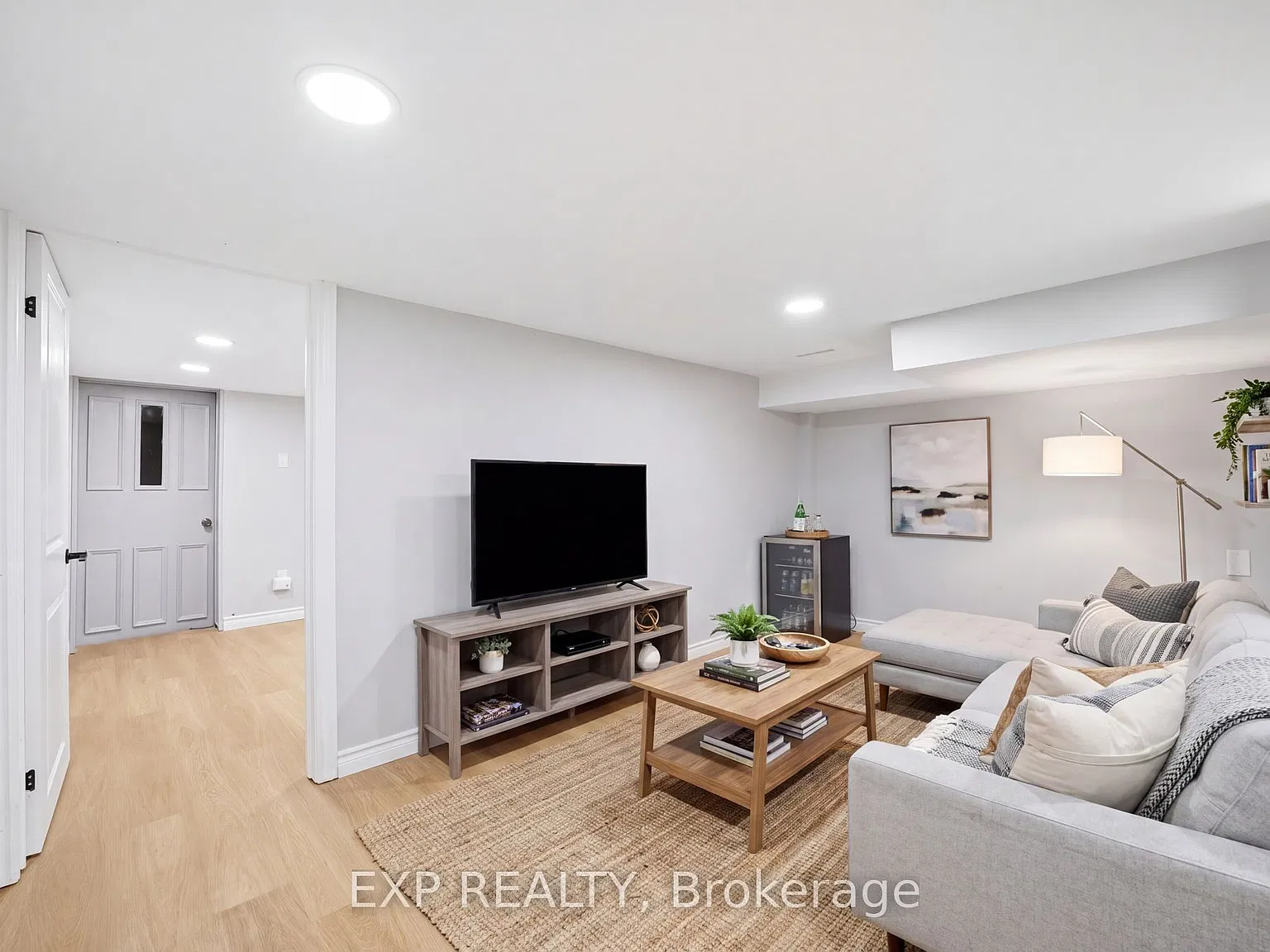 1 bed, $1,600 — Photo 3