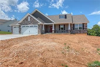 1st image of 303 Bennington Dr