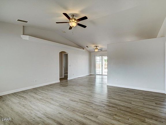 5th image of 3273 Pioneer Dr