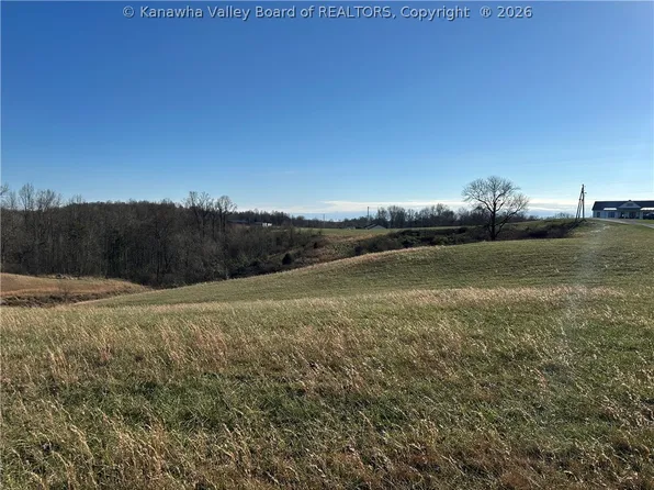 75 Intrepid Dr, Pt Pleasant, WV 25550