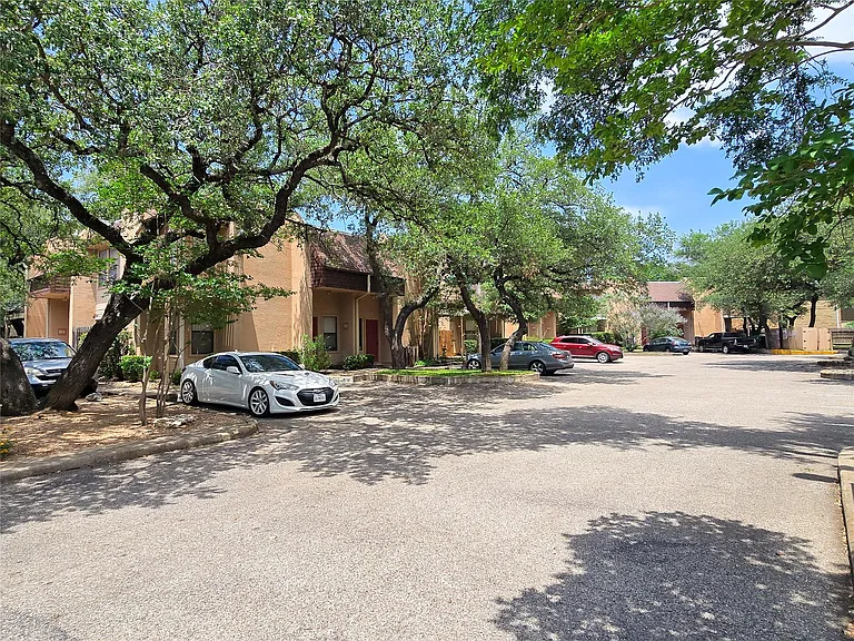 8418 Fathom Cir #103 — Photo 3
